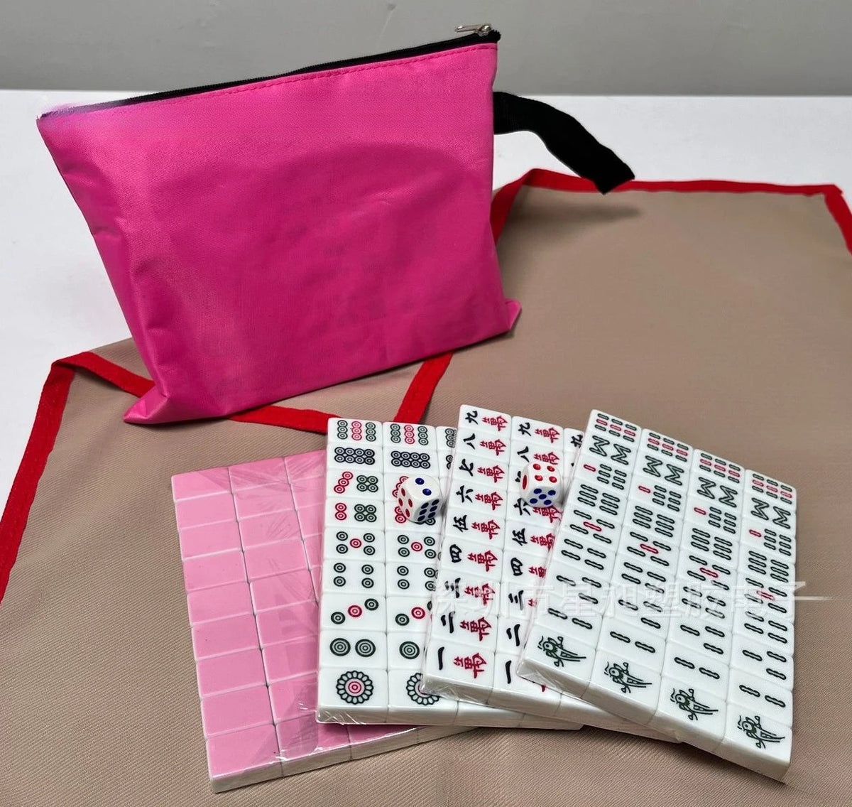 Mahjong set with handbag, 144 tiles (9 of 14)