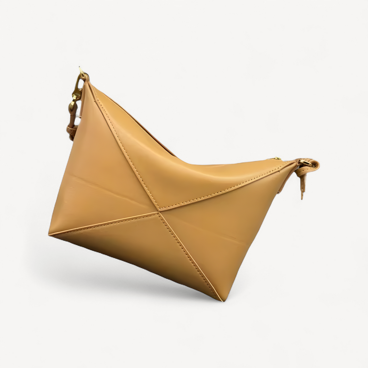 Mahjong crossbody bag in leather (2 of 10)