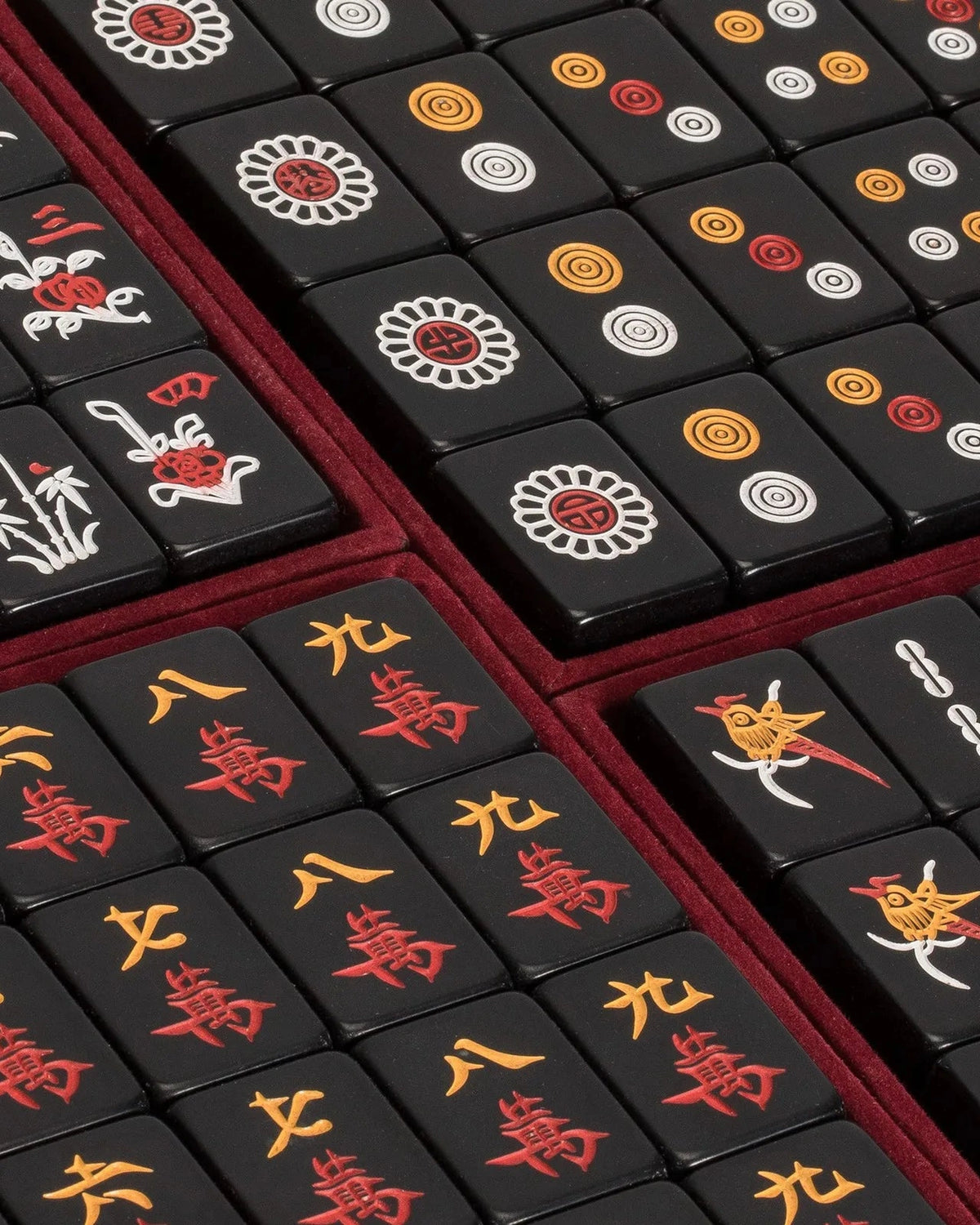 Black Tile Mahjong Set - Ink — 3/4