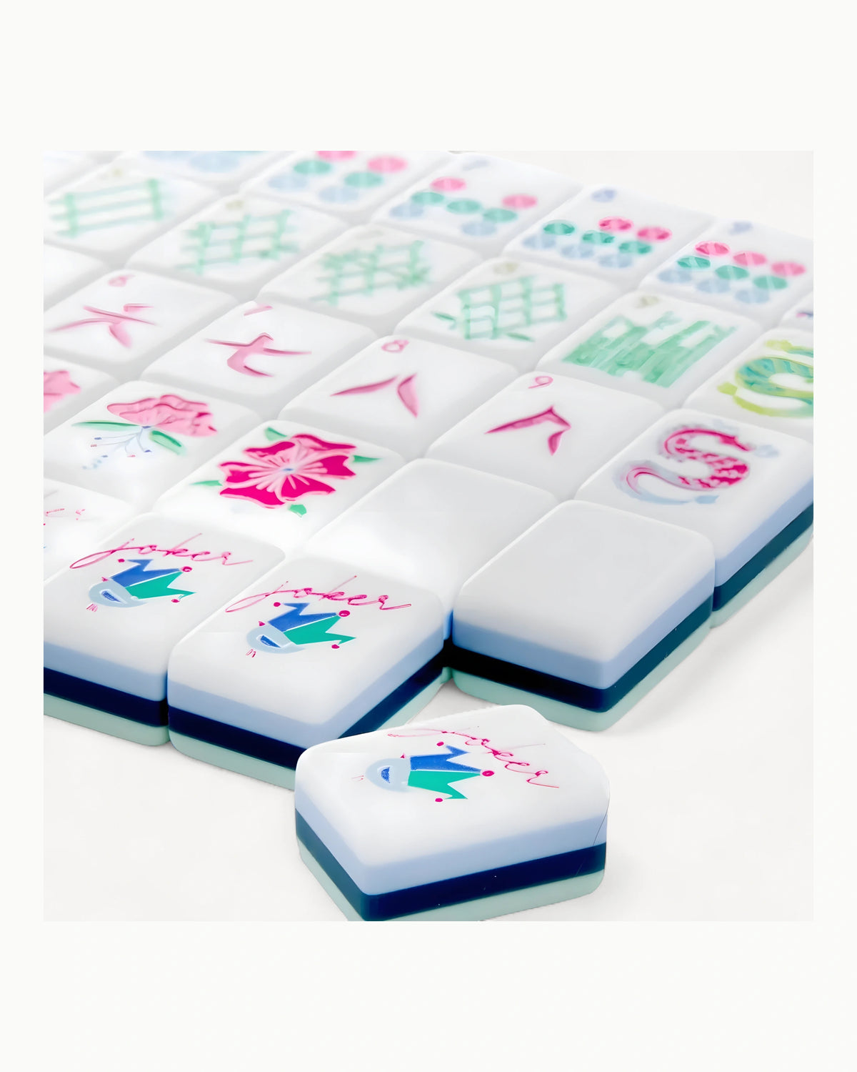 Cyan Acrylic Mahjong Set - Iris — 3/4