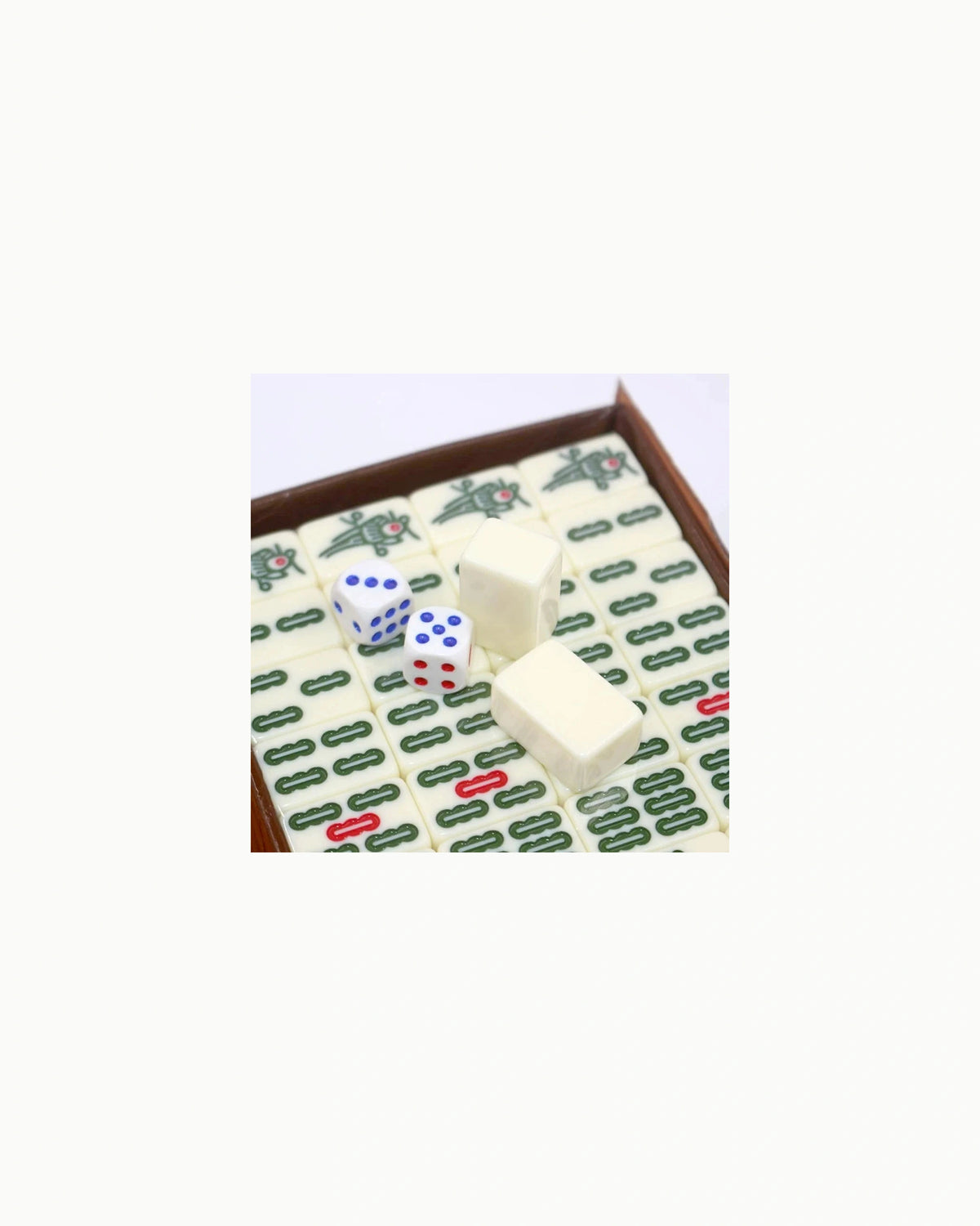 White Mahjong Tiles Set - Porcelain — Loose tiles
