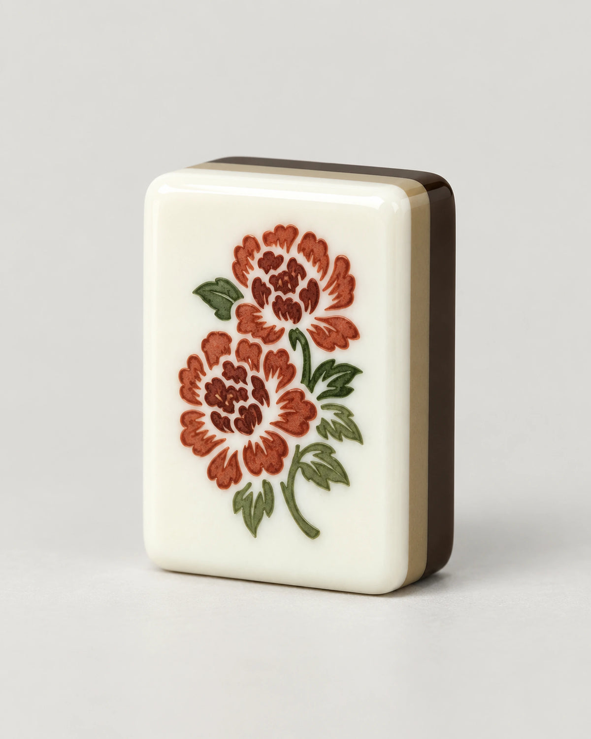 Rosette mahjong set, four-layer construction, close-up of a single tile